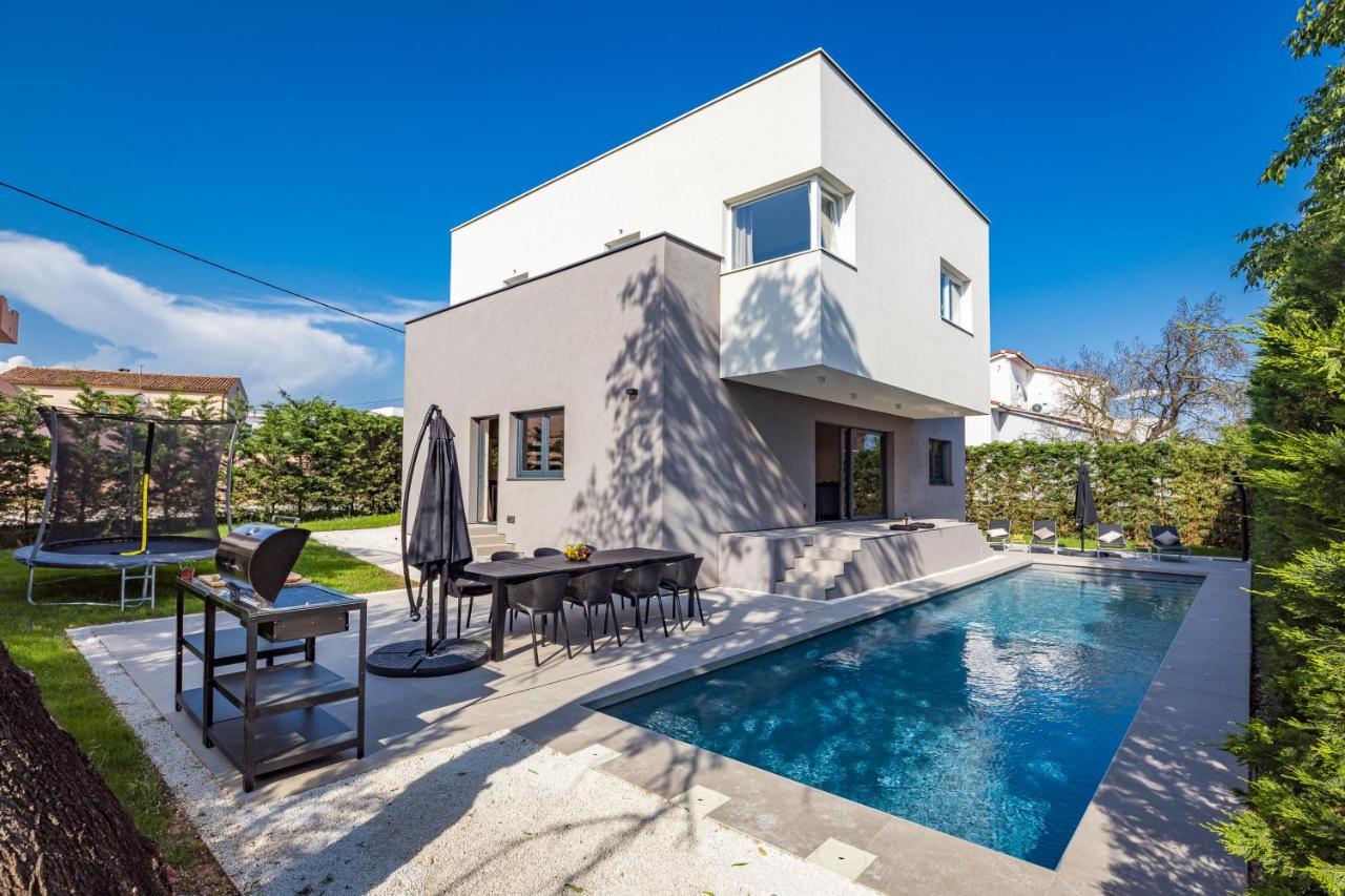 Villa Aida - 4 Bedroom Luxury Villa With Large Private Pool 4K Projector And Jacuzzi Пула Екстер'єр фото