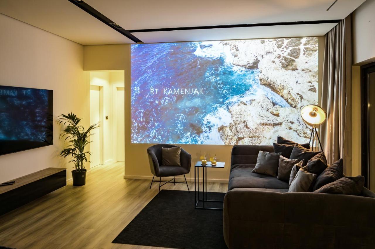 Villa Aida - 4 Bedroom Luxury Villa With Large Private Pool 4K Projector And Jacuzzi Пула Екстер'єр фото