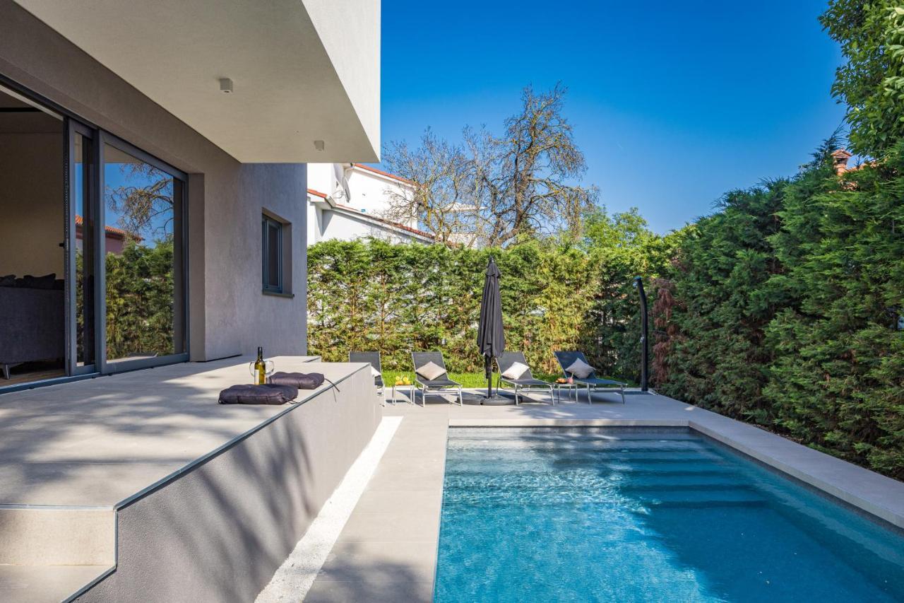Villa Aida - 4 Bedroom Luxury Villa With Large Private Pool 4K Projector And Jacuzzi Пула Екстер'єр фото