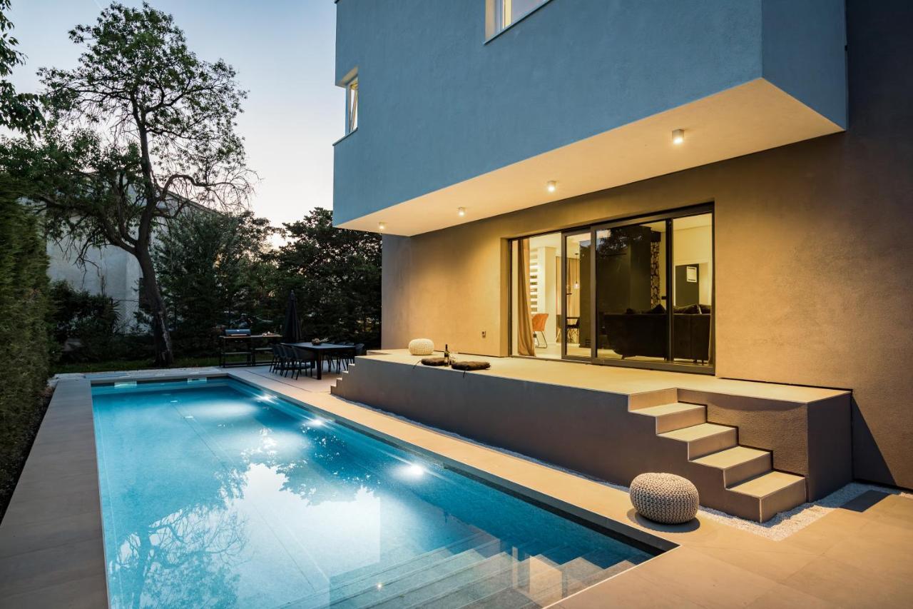 Villa Aida - 4 Bedroom Luxury Villa With Large Private Pool 4K Projector And Jacuzzi Пула Екстер'єр фото
