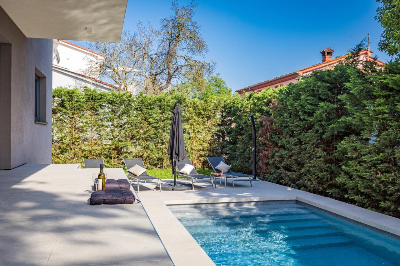 Villa Aida - 4 Bedroom Luxury Villa With Large Private Pool 4K Projector And Jacuzzi Пула Екстер'єр фото